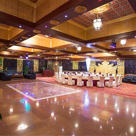 Wa King Town Hotel Canton Extérieur photo